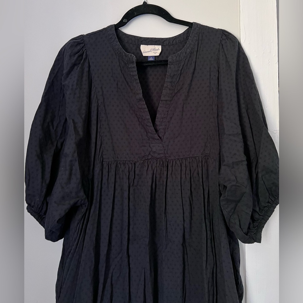 Universal Thread Black Textured Blouse